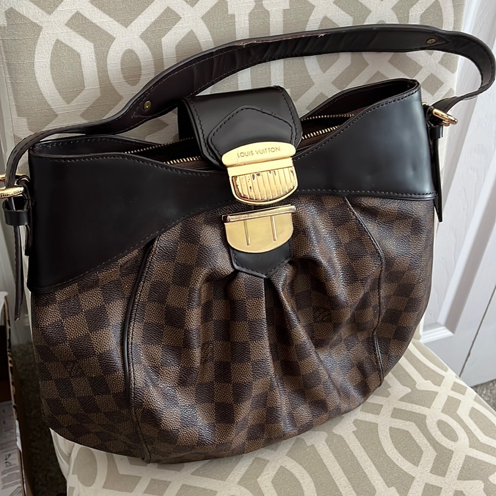 Super cute purse